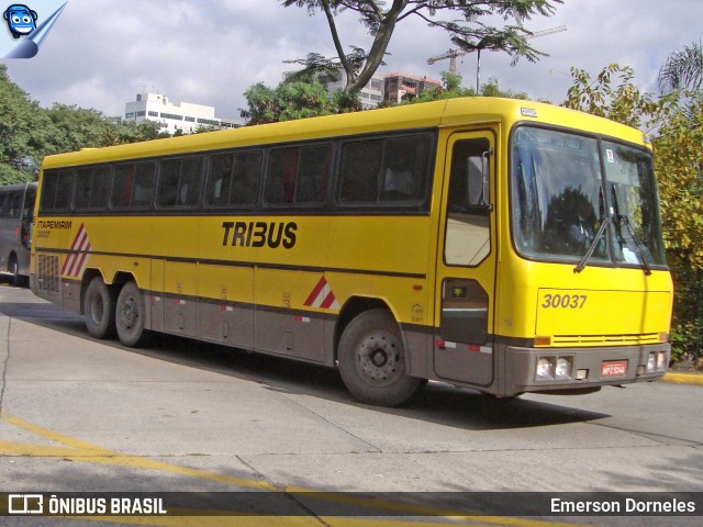 Viação Itapemirim 30037 na cidade de São Paulo, São Paulo, Brasil, por Emerson Dorneles. ID da foto: 8915842.