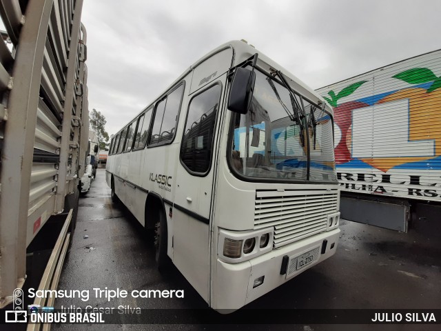 Ônibus Particulares  na cidade de Farroupilha, Rio Grande do Sul, Brasil, por JULIO SILVA. Número da foto: #8919896.