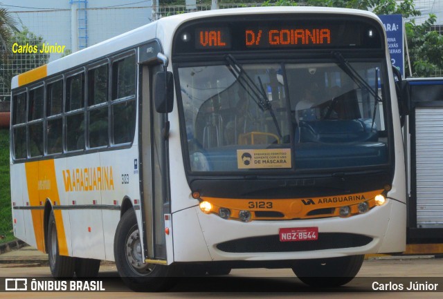 Viação Araguarina 3123 na cidade de Goiânia, Goiás, Brasil, por Carlos Júnior. Número da foto: #8870664.