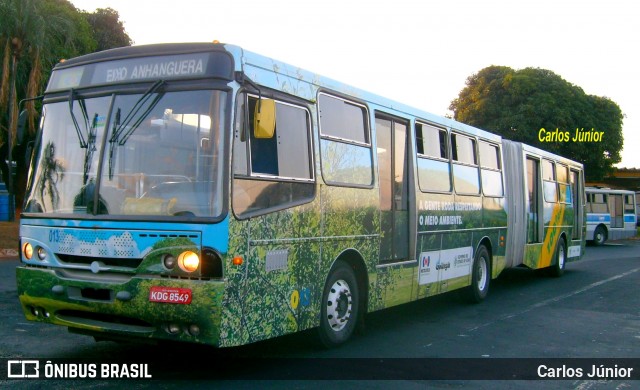 Metrobus 013 na cidade de Goiânia, Goiás, Brasil, por Carlos Júnior. ID da foto: 8929606.