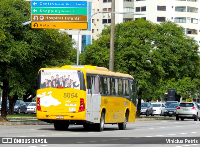 Transol Transportes Coletivos 5054 na cidade de Florianópolis, Santa Catarina, Brasil, por Vinicius Petris. ID da foto: 8931621.