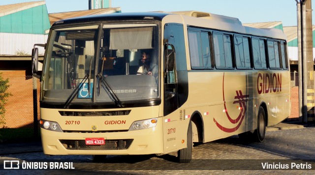 Gidion Transporte e Turismo 20710 na cidade de Joinville, Santa Catarina, Brasil, por Vinicius Petris. ID da foto: 8934789.