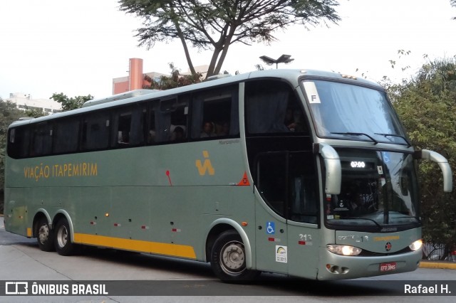 Viação Itapemirim 213 na cidade de São Paulo, São Paulo, Brasil, por Rafael H.. Número da foto: #8936208.