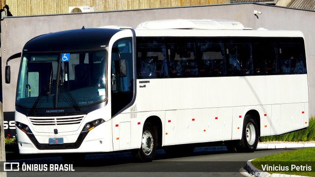 Busscar Ônibus 320 na cidade de Joinville, Santa Catarina, Brasil, por Vinicius Petris. ID da foto: 8934763.