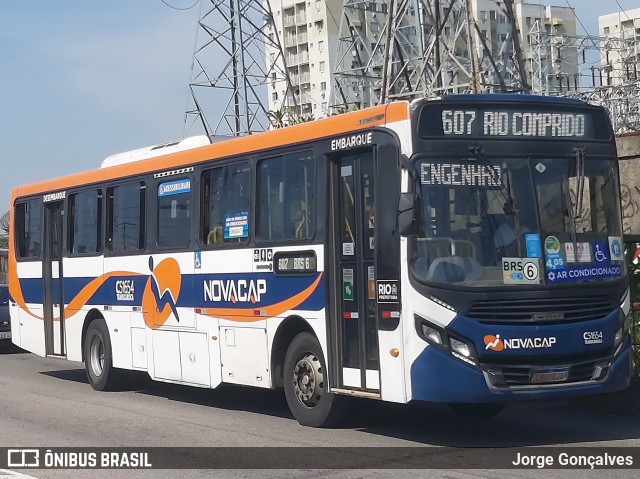 Viação Novacap C51654 na cidade de Rio de Janeiro, Rio de Janeiro, Brasil, por Jorge Gonçalves. ID da foto: 8936853.