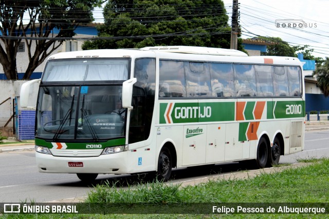 Empresa Gontijo de Transportes 20110 na cidade de Vitória da Conquista, Bahia, Brasil, por Felipe Pessoa de Albuquerque. ID da foto: 8941531.