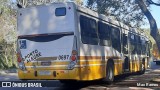 Companhia Carris Porto-Alegrense 0697 na cidade de Porto Alegre, Rio Grande do Sul, Brasil, por Max Ramos. Número da foto: #8943337.
