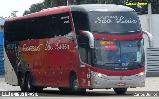 Expresso São Luiz 7780 na cidade de Goiânia, Goiás, Brasil, por Carlos Júnior. Número da foto: #8946452.