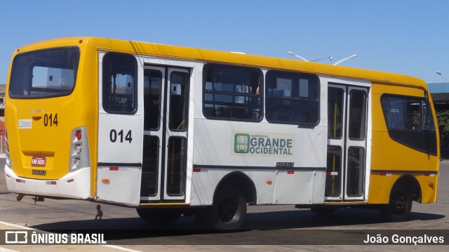 Grande Ocidental 014 na cidade de Novo Gama, Goiás, Brasil, por João Gonçalves. Número da foto: #8874638.
