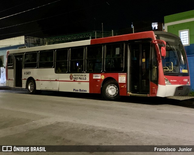 Express Transportes Urbanos Ltda 4 8451 na cidade de São Paulo, São Paulo, Brasil, por Francisco  Junior. ID da foto: 8873231.