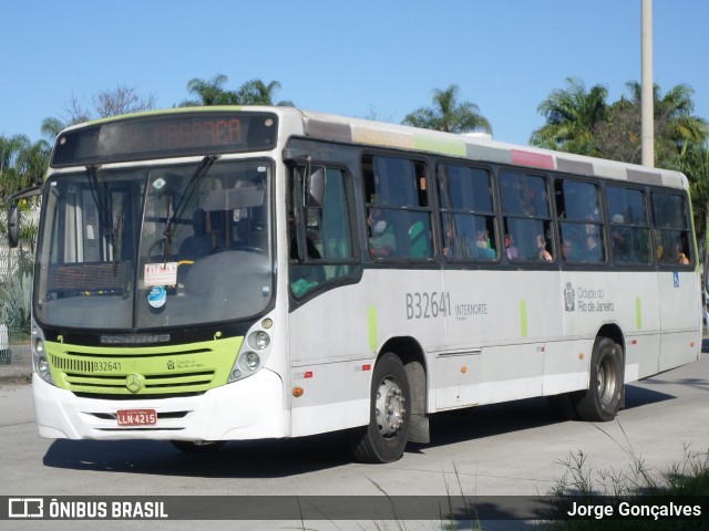 Viação Pavunense B32641 na cidade de Rio de Janeiro, Rio de Janeiro, Brasil, por Jorge Gonçalves. Número da foto: #8872376.