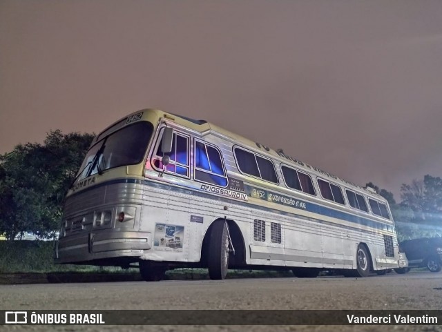 Ônibus Particulares 3452 na cidade de Diadema, São Paulo, Brasil, por Vanderci Valentim. ID da foto: 8949517.