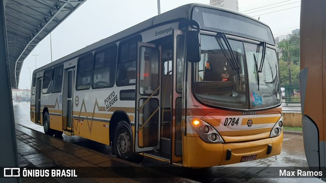 Companhia Carris Porto-Alegrense 0784 na cidade de Porto Alegre, Rio Grande do Sul, Brasil, por Max Ramos. Número da foto: #8949741.