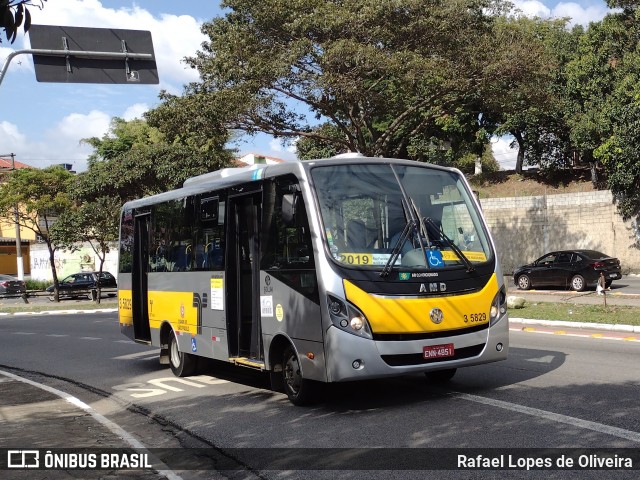 Upbus Qualidade em Transportes 3 5829 na cidade de São Paulo, São Paulo, Brasil, por Rafael Lopes de Oliveira. Número da foto: #8952193.