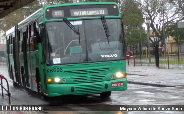 Viação Tamandaré KB696 na cidade de Curitiba, Paraná, Brasil, por Maycon Wilian de Souza Buch. Número da foto: #8952820.