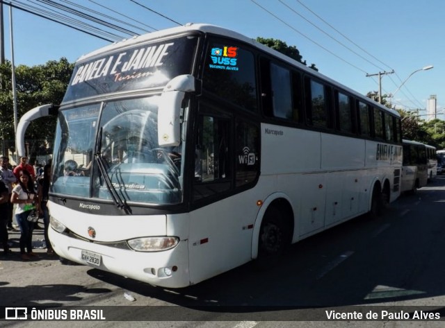 Canela e Jaime Turismo 2830 na cidade de Belo Horizonte, Minas Gerais, Brasil, por Vicente de Paulo Alves. Número da foto: #8882750.