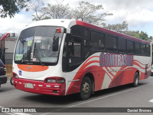 Comtrasuli 79 na cidade de Merced, San José, San José, Costa Rica, por Daniel Brenes. Número da foto: #8885341.