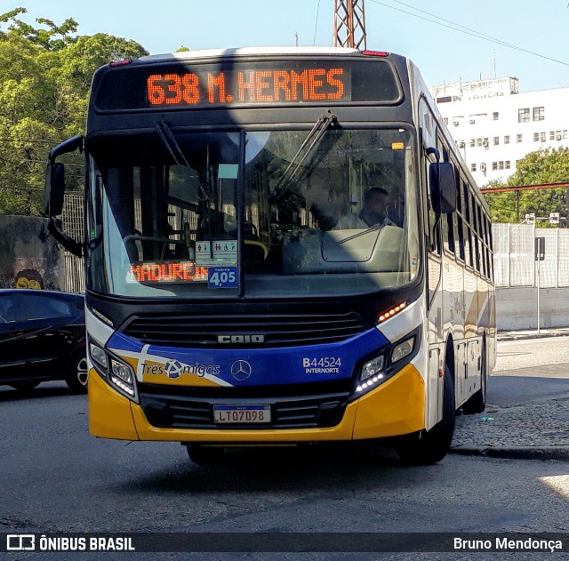 Auto Viação Três Amigos B44524 na cidade de Rio de Janeiro, Rio de Janeiro, Brasil, por Bruno Mendonça. Número da foto: #8889007.