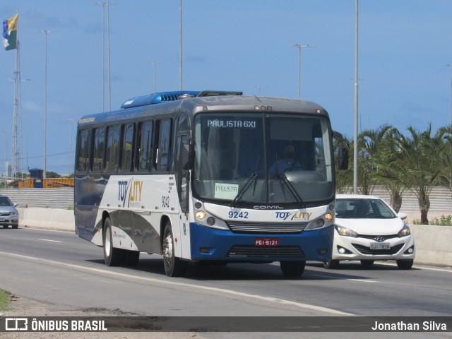 Totality Transportes 9242 na cidade de Jaboatão dos Guararapes, Pernambuco, Brasil, por Jonathan Silva. Número da foto: #8889380.