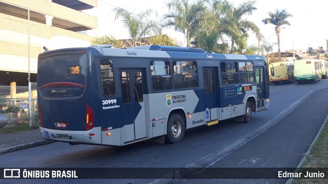 Coletivos São Lucas 30999 na cidade de Belo Horizonte, Minas Gerais, Brasil, por Edmar Junio. Número da foto: #8889706.