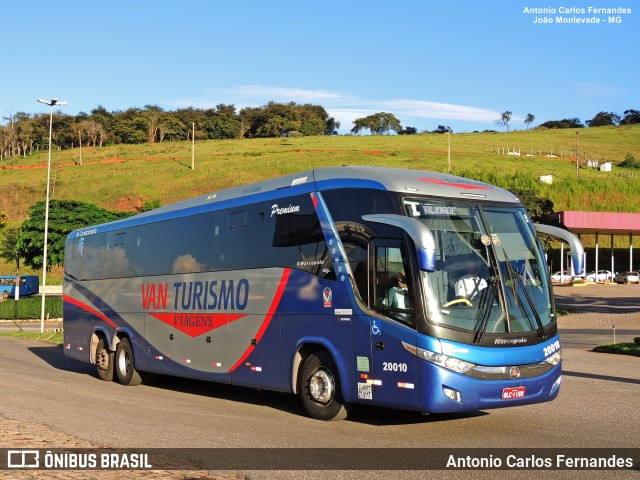 Van Turismo 20010 na cidade de João Monlevade, Minas Gerais, Brasil, por Antonio Carlos Fernandes. ID da foto: 8954256.