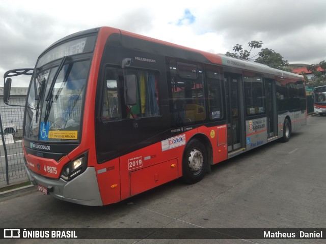 Express Transportes Urbanos Ltda 4 8975 na cidade de São Paulo, São Paulo, Brasil, por Matheus  Daniel. ID da foto: 8954952.