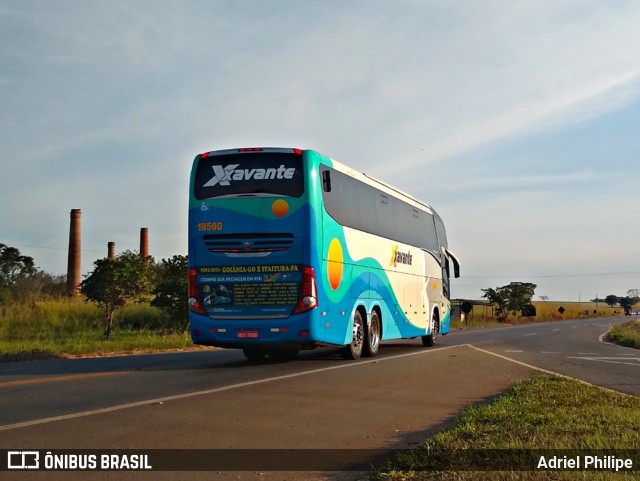 Viação Xavante 19500 na cidade de Nazário, Goiás, Brasil, por Adriel Philipe. Número da foto: #8953873.