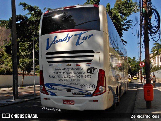 Vandy Tur Turismo & Viagens 12000 na cidade de Rio de Janeiro, Rio de Janeiro, Brasil, por Zé Ricardo Reis. ID da foto: 8954348.