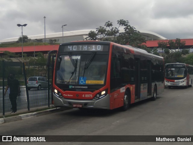 Express Transportes Urbanos Ltda 4 8975 na cidade de São Paulo, São Paulo, Brasil, por Matheus  Daniel. ID da foto: 8954954.