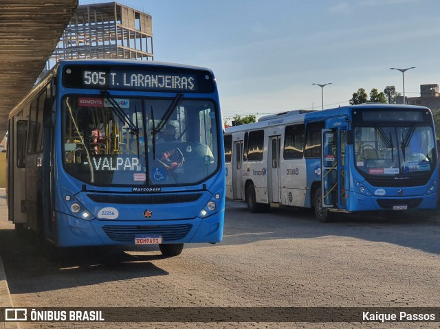 Nova Transporte 22256 na cidade de Cariacica, Espírito Santo, Brasil, por Kaique Passos. Número da foto: #8981936.