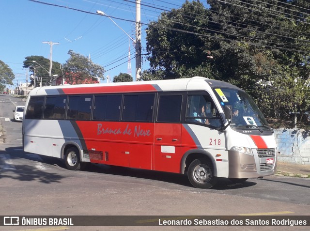 Branca de Neve Turismo 218 na cidade de Campinas, São Paulo, Brasil, por Leonardo Sebastiao dos Santos Rodrigues. ID da foto: 8979468.