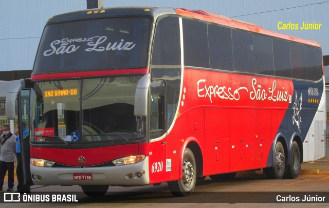 Expresso São Luiz 6920 na cidade de Goiânia, Goiás, Brasil, por Carlos Júnior. ID da foto: 8980222.