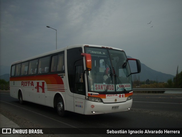 Ruta H. 45 na cidade de Paine, Maipo, Metropolitana de Santiago, Chile, por Sebastián Ignacio Alvarado Herrera. Número da foto: #8980676.