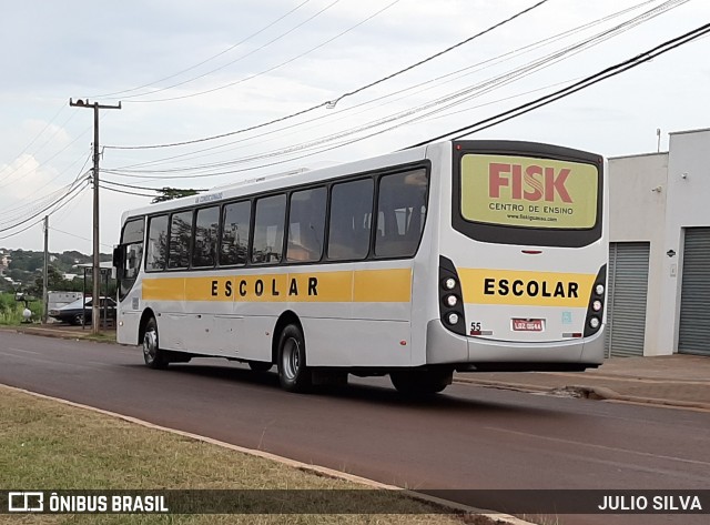Transporte Escolar Vidal 55 na cidade de Foz do Iguaçu, Paraná, Brasil, por JULIO SILVA. Número da foto: #8982024.