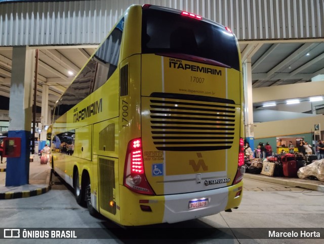 Viação Itapemirim 17007 na cidade de Rio de Janeiro, Rio de Janeiro, Brasil, por Marcelo Horta. Número da foto: #8984328.