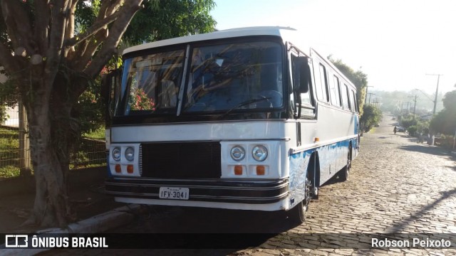 Motorhomes 3041 na cidade de Itaara, Rio Grande do Sul, Brasil, por Robson Peixoto. ID da foto: 8983669.