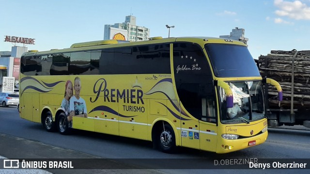 Premier Turismo 1000 na cidade de Indaial, Santa Catarina, Brasil, por Denys Oberziner. ID da foto: 8985536.