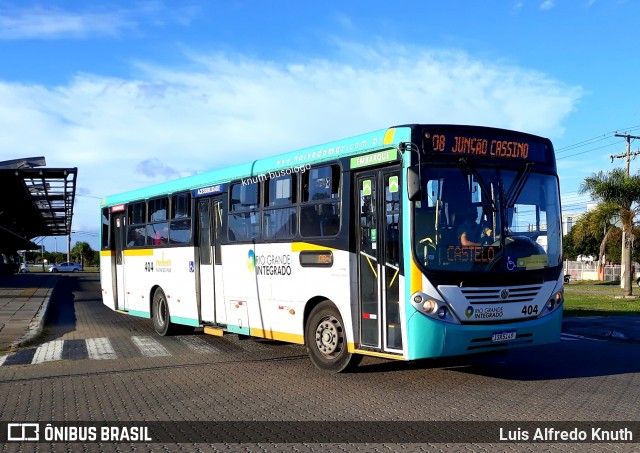 Noiva do Mar Mobilidade 404 na cidade de Rio Grande, Rio Grande do Sul, Brasil, por Luis Alfredo Knuth. Número da foto: #8985516.