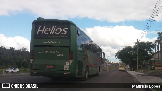 Helios Coletivos e Cargas 108 na cidade de Santa Maria, Rio Grande do Sul, Brasil, por Mauricio Lopes. Número da foto: #8986037.