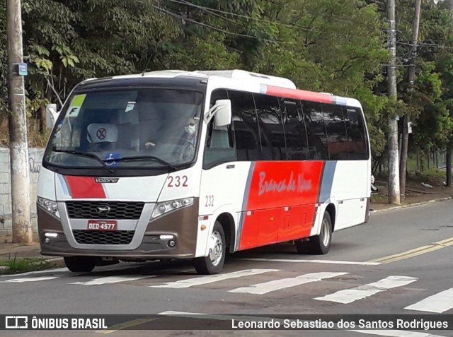 Branca de Neve Turismo 232 na cidade de Campinas, São Paulo, Brasil, por Leonardo Sebastiao dos Santos Rodrigues. ID da foto: 8988807.