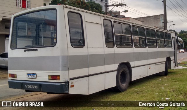 Ônibus Particulares GLC4I84 na cidade de Cariacica, Espírito Santo, Brasil, por Everton Costa Goltara. ID da foto: 8990632.