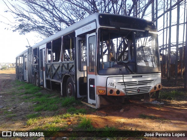 Sucata e Desmanches 7084 na cidade de Campo Grande, Mato Grosso do Sul, Brasil, por José Pereira Lopes. Número da foto: #8990356.