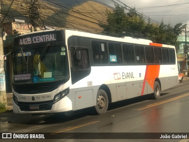 Evanil Transportes e Turismo RJ 132.061 na cidade de Nova Iguaçu, Rio de Janeiro, Brasil, por João Gabriel. Número da foto: #8992021.