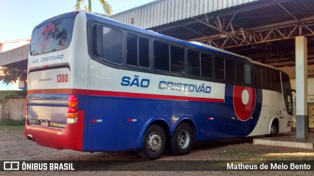 Viação São Cristóvão 1380 na cidade de Dores do Indaiá, Minas Gerais, Brasil, por Matheus de Melo Bento. Número da foto: #8994251.