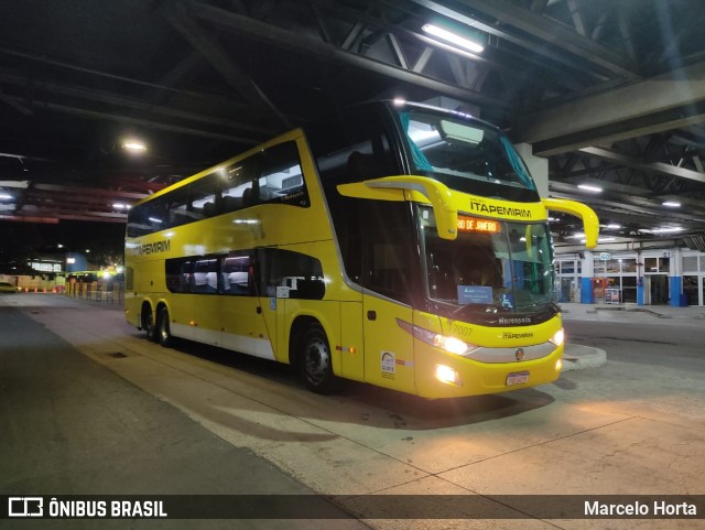 Viação Itapemirim 17007 na cidade de Rio de Janeiro, Rio de Janeiro, Brasil, por Marcelo Horta. Número da foto: #8996158.