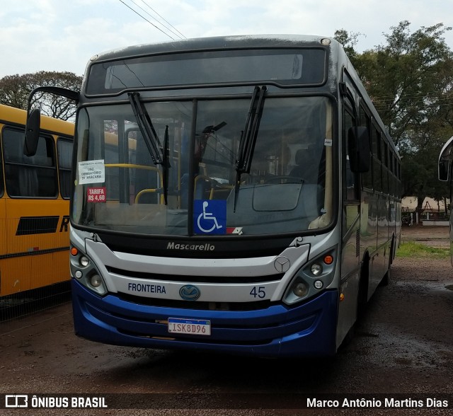 Expresso Fronteira d`Oeste 45 na cidade de Alegrete, Rio Grande do Sul, Brasil, por Marco Antônio Martins Dias. Número da foto: #9001347.