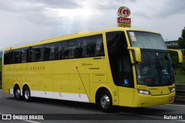 Viação Itapemirim 49025 na cidade de Resende, Rio de Janeiro, Brasil, por Rafael H.. ID da foto: 9000649.