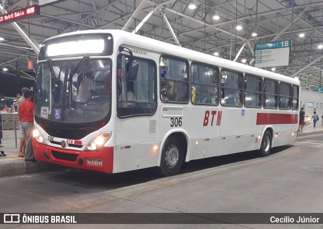BTM - Bahia Transportes Metropolitanos 306 na cidade de Lauro de Freitas, Bahia, Brasil, por Cecílio Júnior. Número da foto: #9000091.