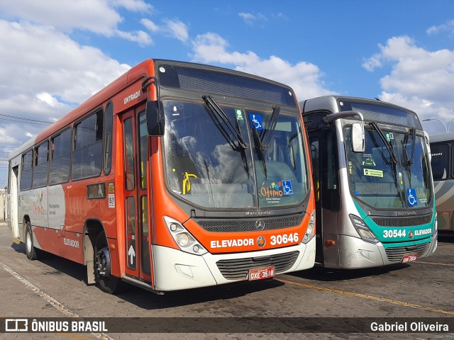 Expresso Luziense > Territorial Com. Part. e Empreendimentos 30646 na cidade de Belo Horizonte, Minas Gerais, Brasil, por Gabriel Oliveira. Número da foto: #9011605.