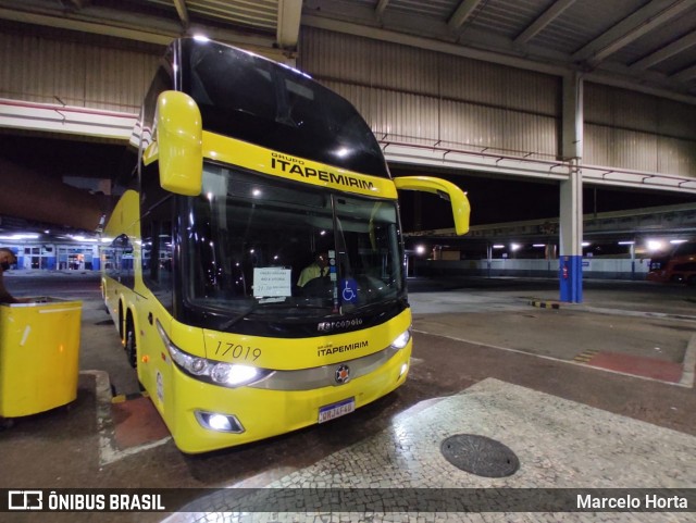 Viação Itapemirim 17019 na cidade de Rio de Janeiro, Rio de Janeiro, Brasil, por Marcelo Horta. Número da foto: #9014130.